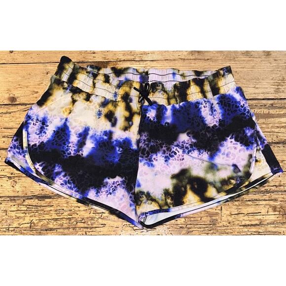 Uniquely Lorna Jane Woman Size L Multicolored Leopard Print Running Shorts EUC - Picture 1 of 6